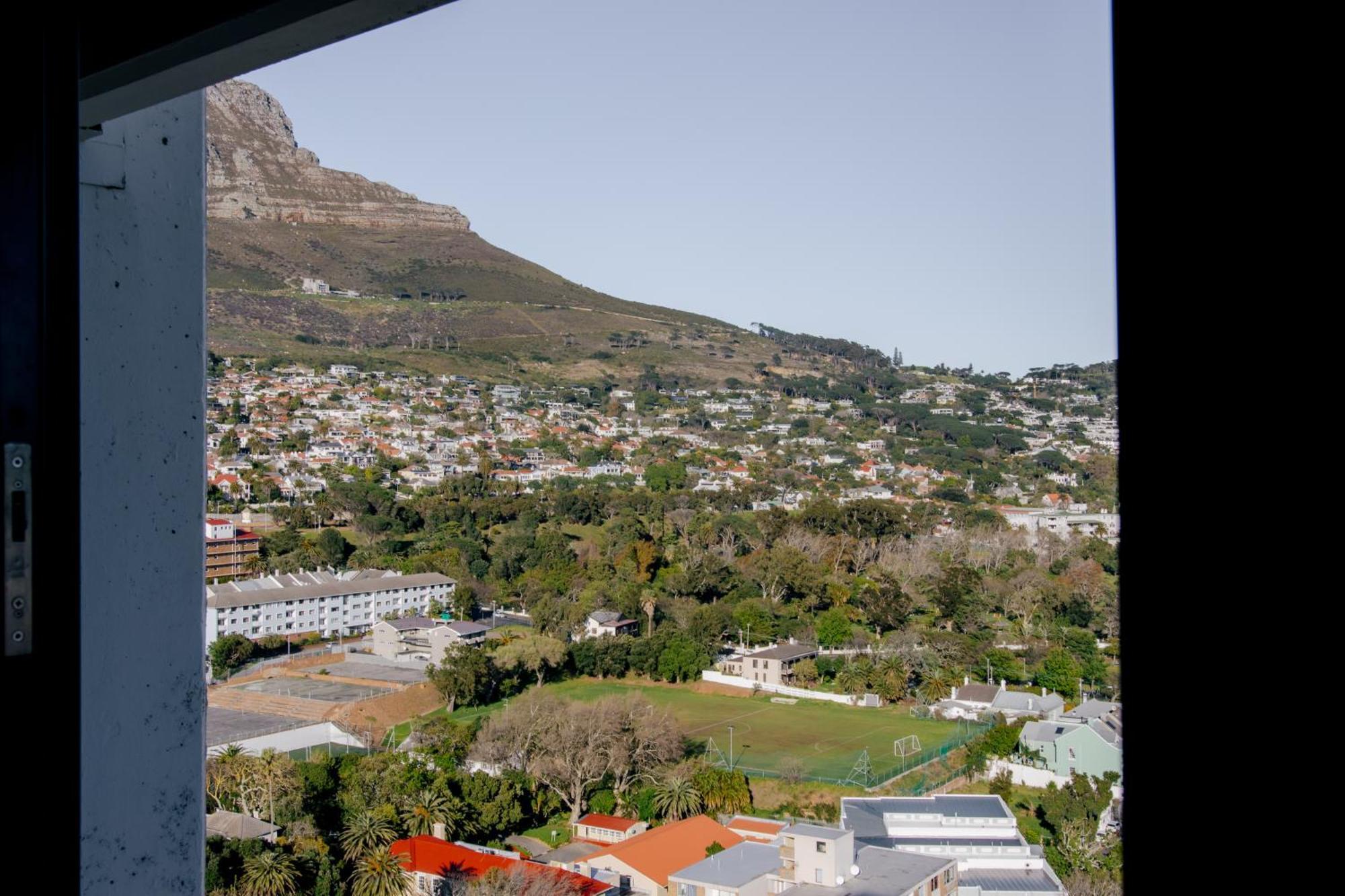 Gardens Sky * Cape Town